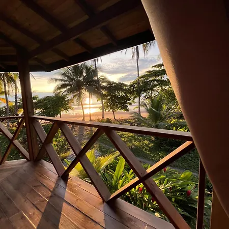 Popochos Beach Eco Lodge Nuquí Exterior photo