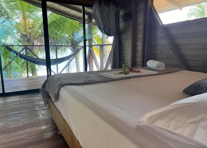 Popochos Beach Eco Lodge